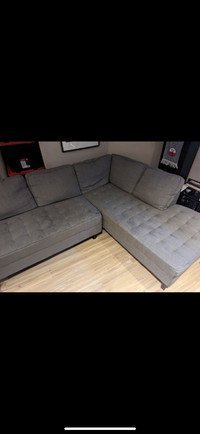 Sectional couch good condition and comfortable