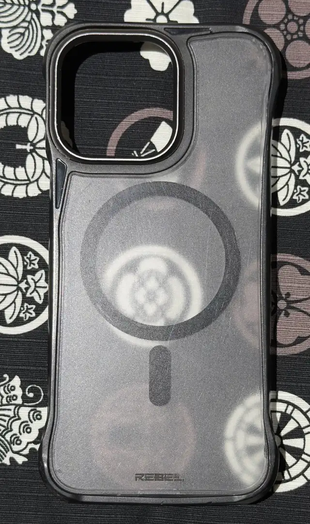 Rebel iPhone 16 Pro Max phone case USED - AS IS in Cell Phone Accessories in Markham / York Region - Image 2