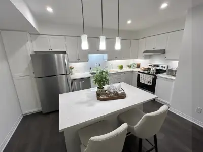 Premium, 2024-Built 2 Bed 2.5 Bath Townhouse in Prime Location