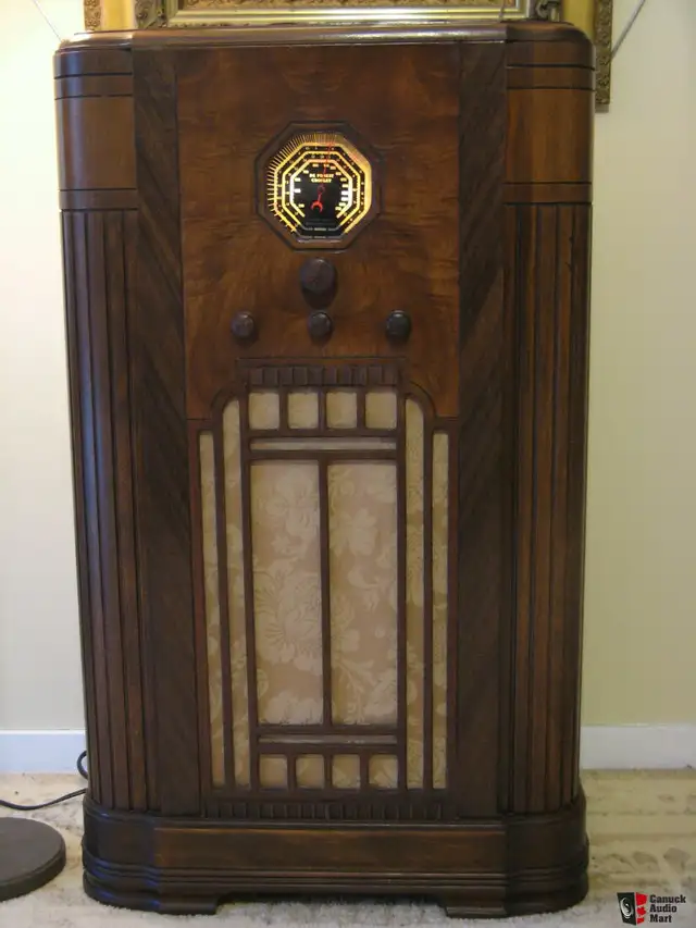 RARE 1937 DeForest Crosley Saturn Delux Series Tube Radio in Stereo Systems & Home Theatre in Truro - Image 7