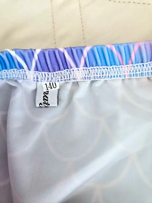 Girls mermaid tail + swimming suit + dress in Kids & Youth in Mississauga / Peel Region - Image 7