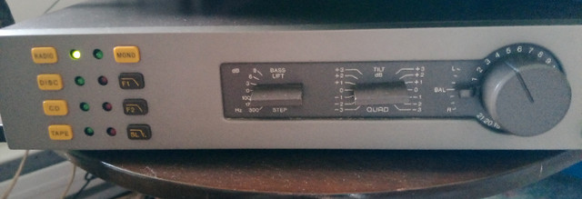 Famed Quad 405-2 power amp & Quad 34 pre-amp. in Stereo Systems & Home Theatre in Ottawa