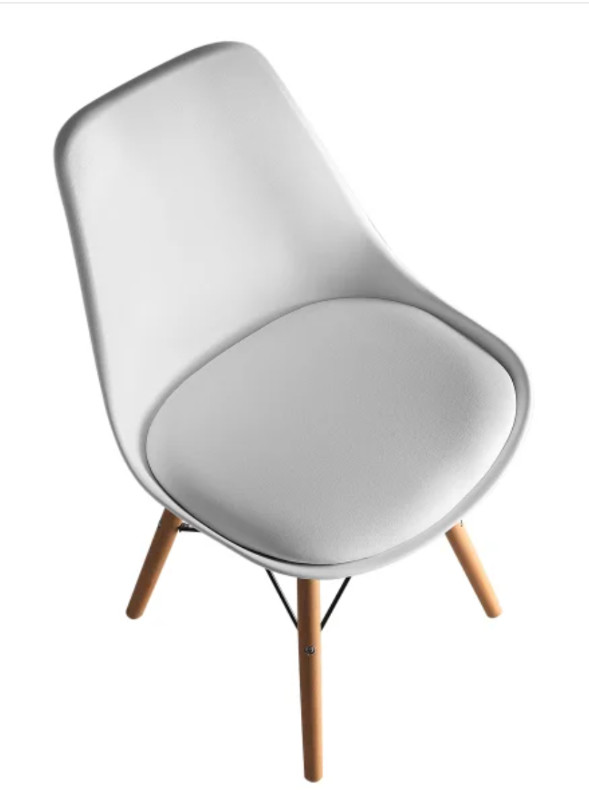 Modern cushioned chairs dans Chaises, Fauteuils inclinables  à Ottawa