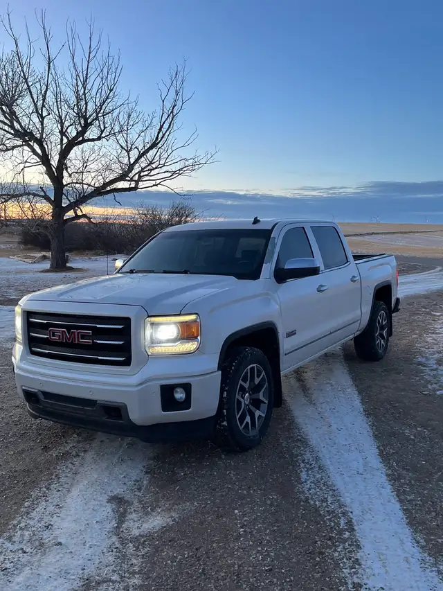 2014 GMC sierra all terrain quick sale in Cars & Trucks in Lethbridge - Image 5