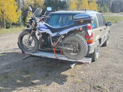 Mortor cycle hitch Carrier Certified to Carry upto 600lbs This 'is not" a home made rack. Has tail l...