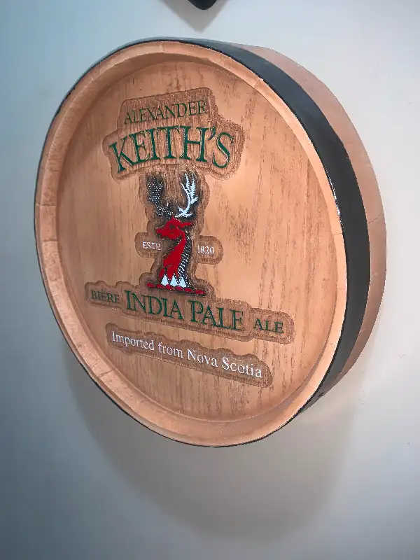 Vintage Alexander Keith Pale Ale Beer Bar sign Mint in Arts & Collectibles in Calgary - Image 5