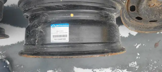 Pneus (hiver) NokianTyres // Jantes acier 17'' (RAM 2016) in Tires & Rims in Laval / North Shore - Image 9
