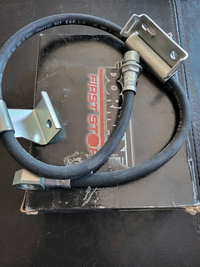 NOS Dorman H620442 Front Brake Hose 99-07 Chevrolet GMC Cadillac in Other Parts & Accessories in Regina