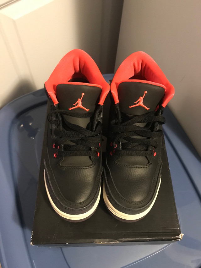 Nike Air Jordan 3 Crimson 7y in Men's Shoes in City of Toronto - Image 4