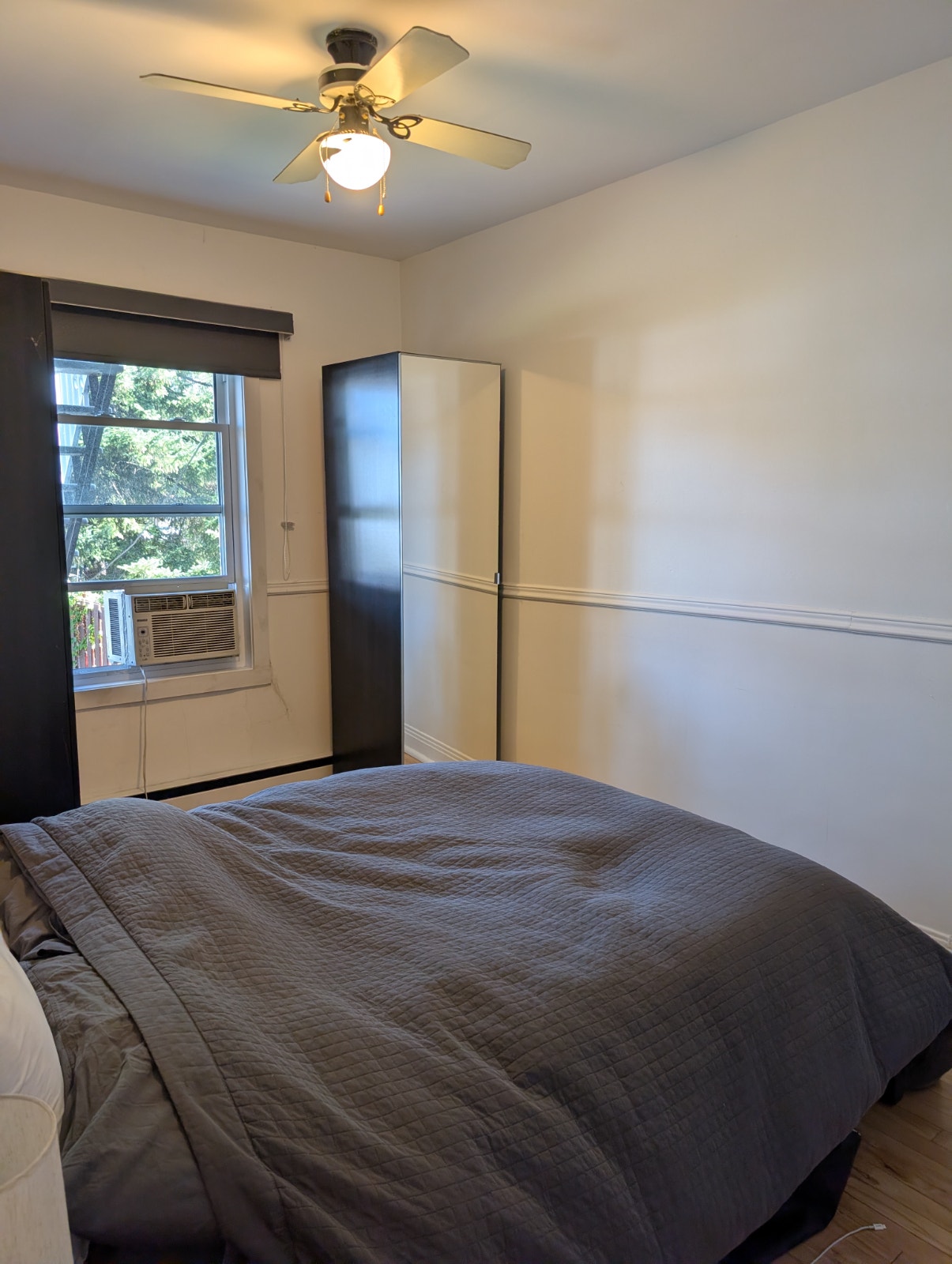 Appartement 4 1/2 dans Ahuntsic, très lumineux, rénové et meublé — photo 3