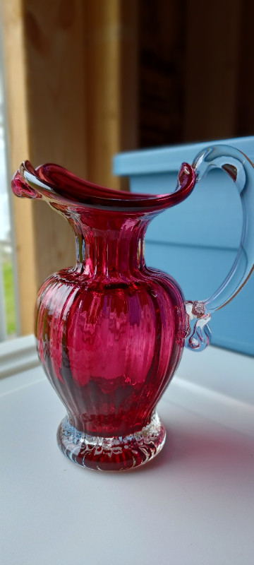 Cranberry Glass 5 pieces in Home Décor & Accents in Bedford