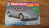 New Sealed AMT Snap Fast 1996 Corvette Collector Edition