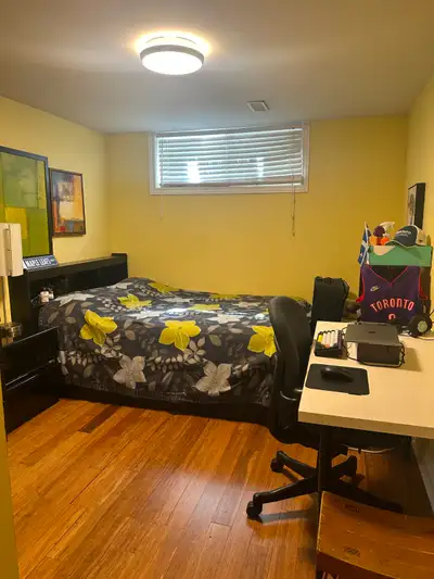 Short term for Fifa Games and also Available for Long term lease. Clean large room with double bed s...