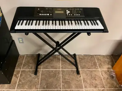 Yamaha PSR-E333 Keyboard, View more