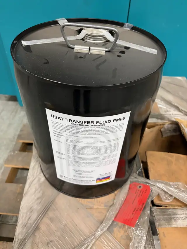 Fluide caloporteur PPE PM06 heat transfer fluid in Other in Drummondville - Image 2