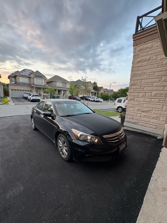 Accord 2012 in Cars & Trucks in Mississauga / Peel Region - Image 2