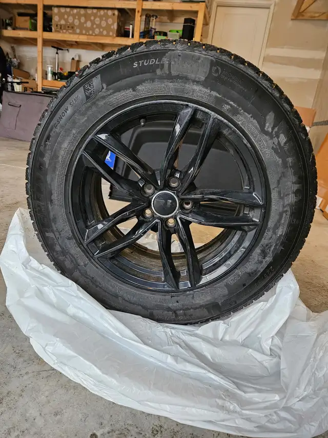 225/65R17 Michelin Winter Tires in Tires & Rims in Trenton - Image 2