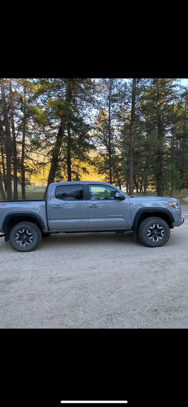 2019 Toyota Tacoma TRD Offroad 4 Door (153,000km) in Cars & Trucks in Cranbrook - Image 3