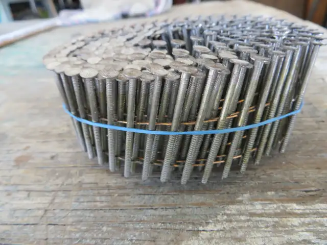 Coiled Nails in Hardware, Nails & Screws in Edmonton - Image 7