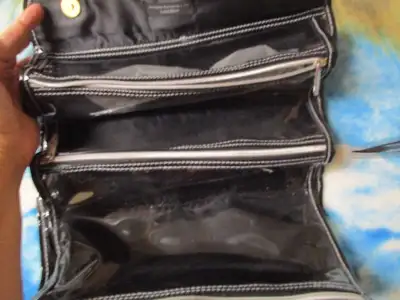 sac de voyage ou de maquillage, View more