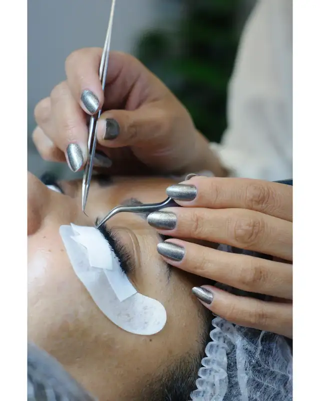 lashes nails brows training classes512634226832855044