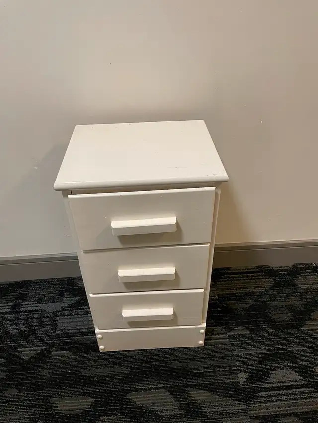3-Drawer Nightstand $5062863733401090129
