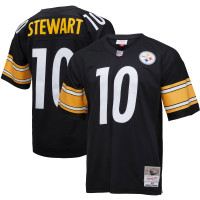 Youth medium Steelers jersey. Great condition and negotiable