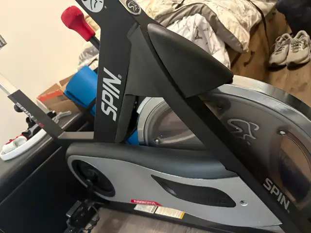Vélo de spinning in Exercise Equipment in Longueuil / South Shore - Image 4
