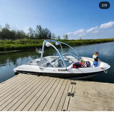 2012 Bayliner 185BR I'm selling my 2012 bayliner 185 bowrider. Interior is in 9.5 out 10 condition....
