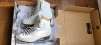 Brand new Jackson Artiste figure skate shoes