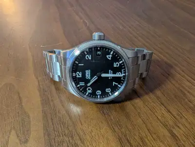 Looking to sell my Oris Propilot. Box and cards included. Bought on eBay via a seller in Japan. In g...