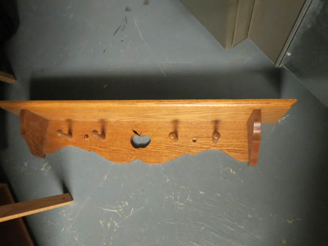 Handmade Wooden Shelves in Home Décor & Accents in London - Image 2