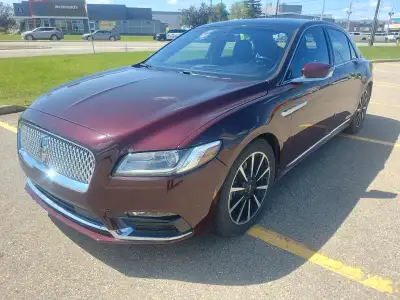 2017 Lincoln Continental Reserve 3.0l twin-turbo V6 400 hp and 400 lb-ft of torgue AWD heated/ventil...