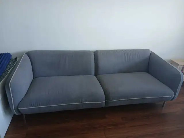 Canapé Vintage - 50$ in Couches & Futons in City of Montréal - Image 2