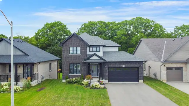 4 + 1 Bedroom Single Home for Rent in Durham (West Grey)