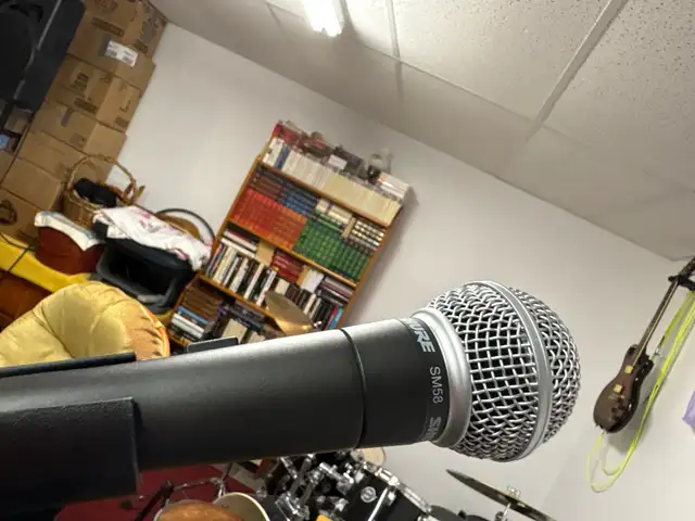 Female Singers Wanted403929906640343040