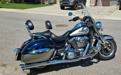 Bike is in excellent condition always stored in a garage. Comes with Vance & Hines pipes, Power Comm...