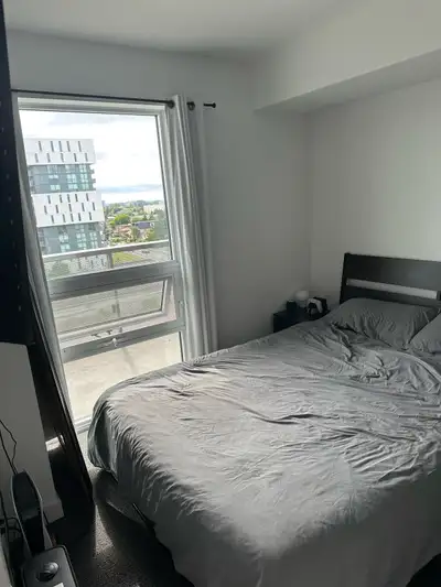 Female housemate