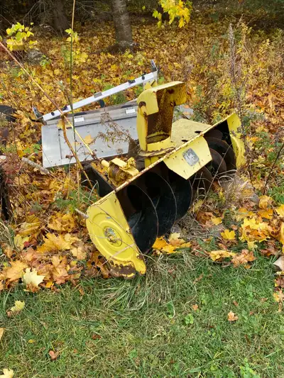 John Deere Front-Mount Snowblower Attachment – Fits 400 Series Tractors ⸻ Description: John Deere fr...