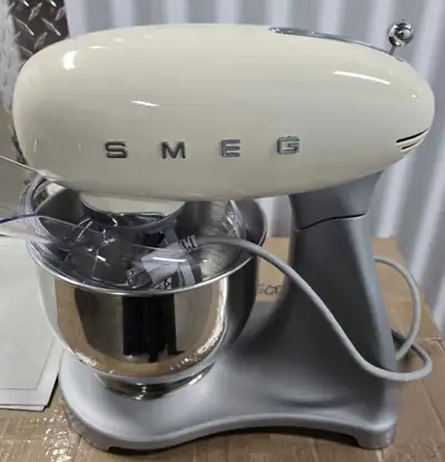 SMEG Retro Kitchen Bundle – Cream (Stand Mixer + Toaster), View more