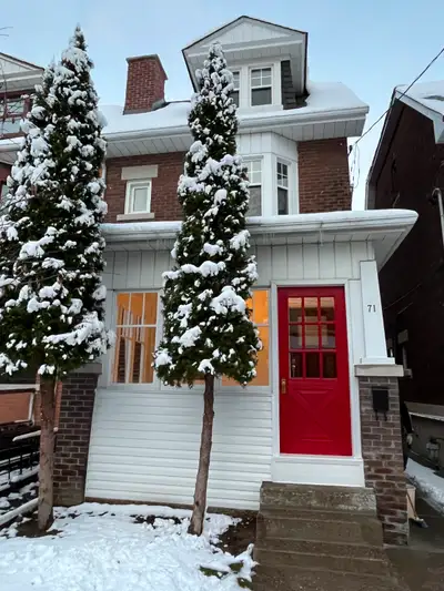 2bdrm basement apartment in the Corso Italia neighbourhood.