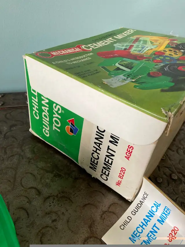 Rare 1960's Child Guidance Mechanical Cement Mixer Toy Truck in Toys & Games in Ottawa - Image 8