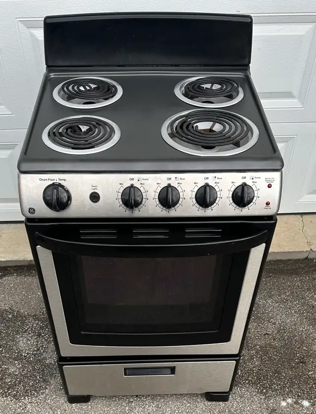24” GE COIL TOP ELECTRIC STOVE STAINLESS STEEL APARTMENT SIZE  in Stoves, Ovens & Ranges in City of Toronto - Image 5