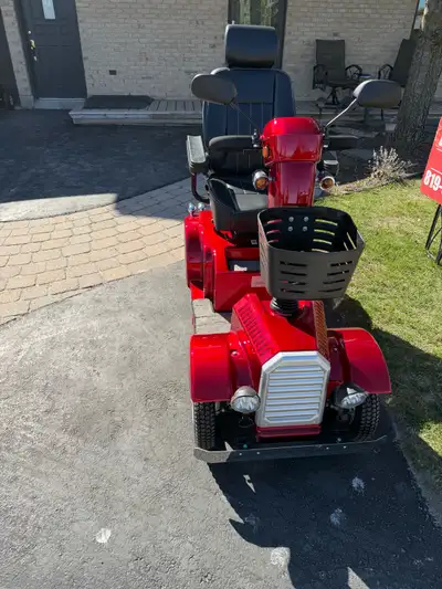 QUADRIPORTEUR RÉTRO COULEUR ROUGE & BLACK 0.0Km sur le QUAD 2 BATTERIE NEUVE 2 X 100Amp 27.5 large X...