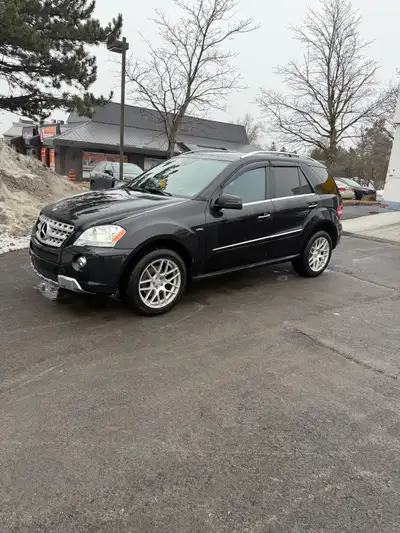 2011 Mercedes ML 350 Bluetec Diesel (deleted) all wheel drive fully loaded, including sunroof heated...