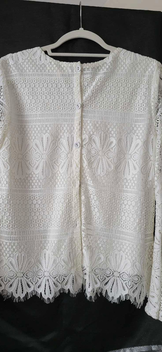 White lace boho style top  in Women's - Tops & Outerwear in Oshawa / Durham Region - Image 2