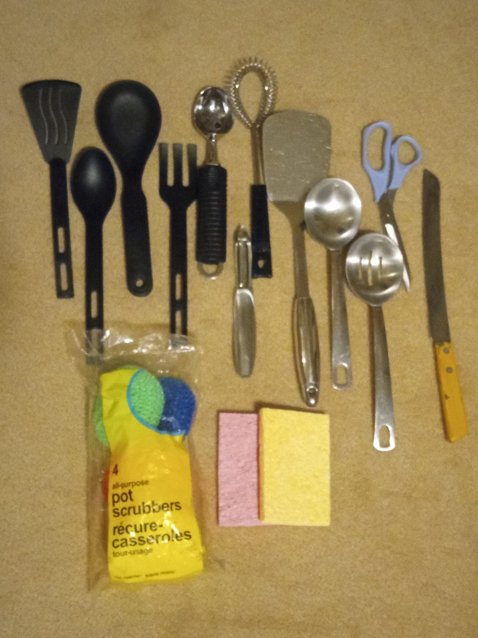 Kitchen utensils, scissors & pot scrubbers | Free Stuff | Ottawa | Free ...
