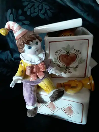 Music box, View more