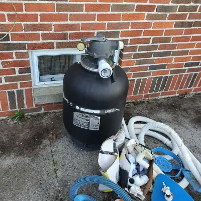 Jacuzzi club pro laser 2-192 above ground pool filter. New sand and comes with assorted pool accesso...