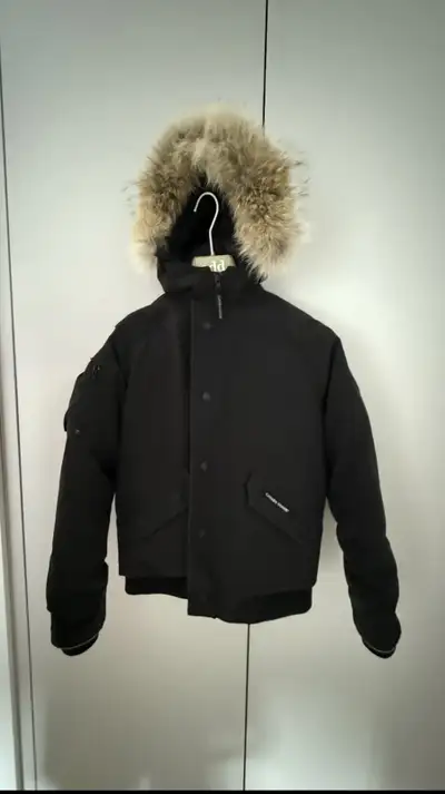 Canada goose youth rundle bomber size 14/16 years, View more